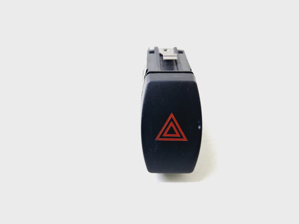 Botão Pisca Alerta Bmw X1 2.0 2015 2017 9389075 Preto E Vermelho