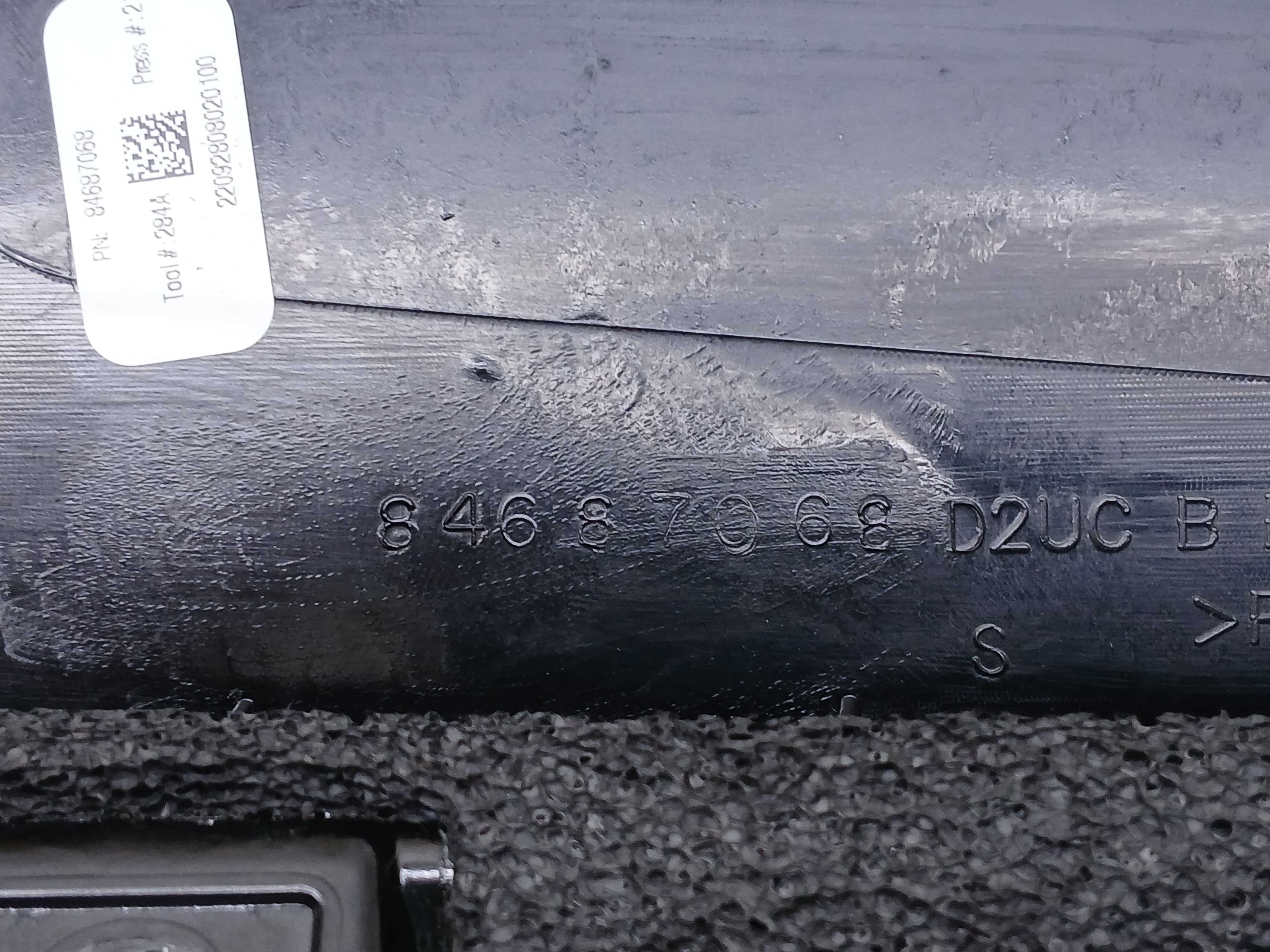 Moldura porta traseira direita gm equinox 1.5 2022 2023
