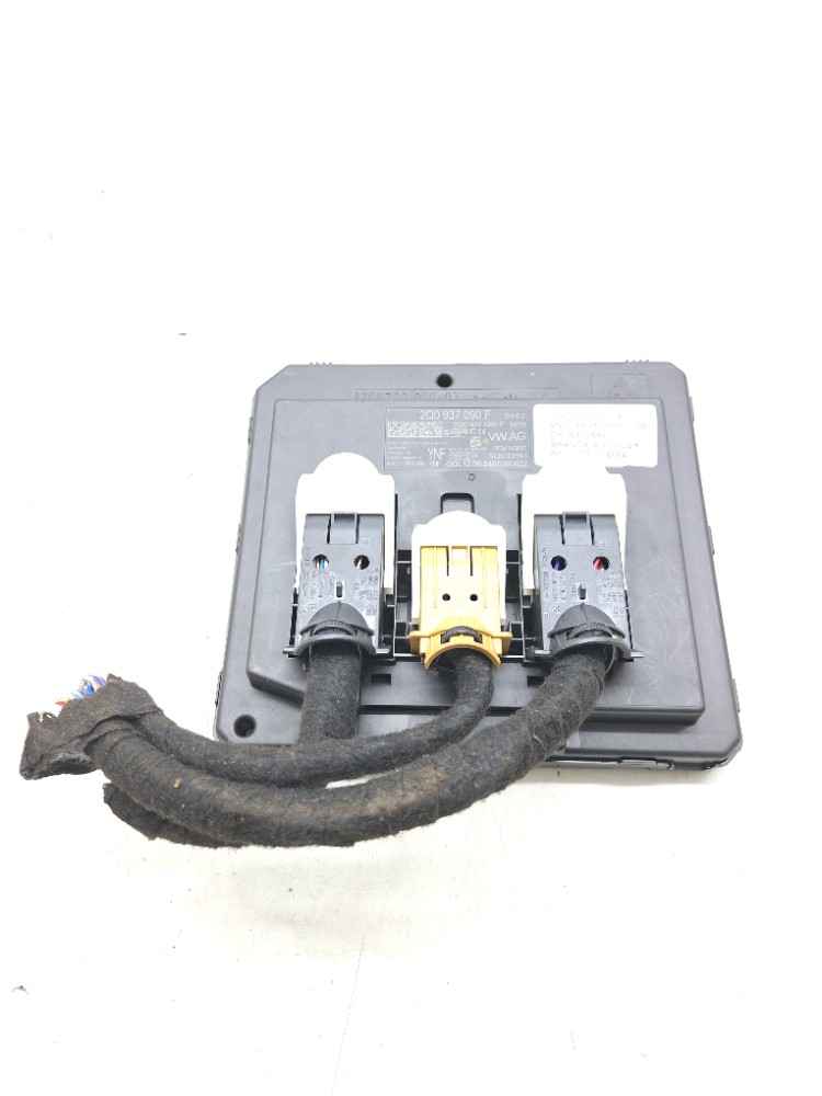Módulo BCM Volkswagen Tcross Tsi 1.4 2024 2025 2q0937090f
