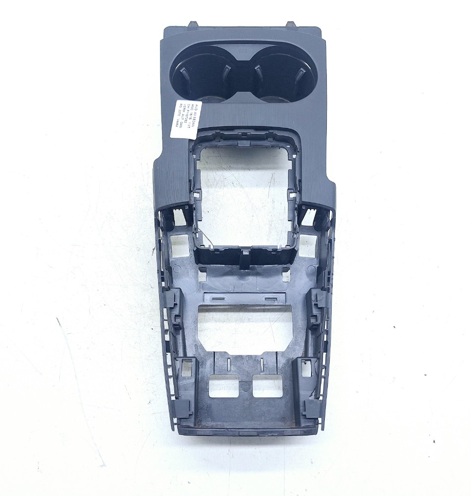Acabamento Console Central Audi A3 Sedan 1.8 2015 8v1864261c