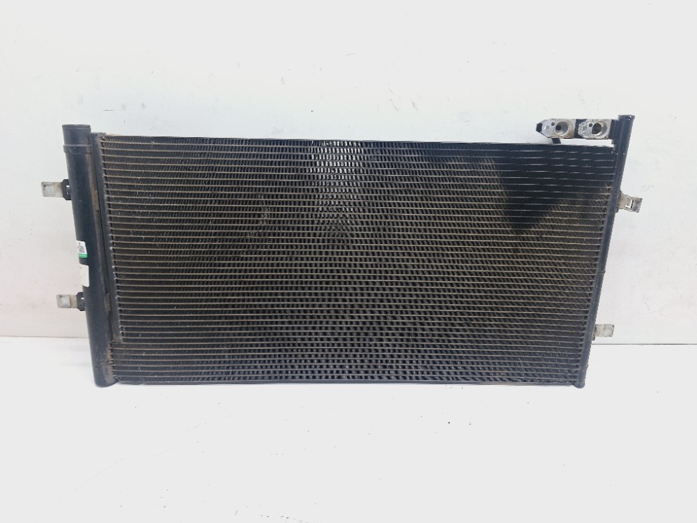 Condensador Ar Condicionado Audi Q3 2.0 2016 8u0260401c