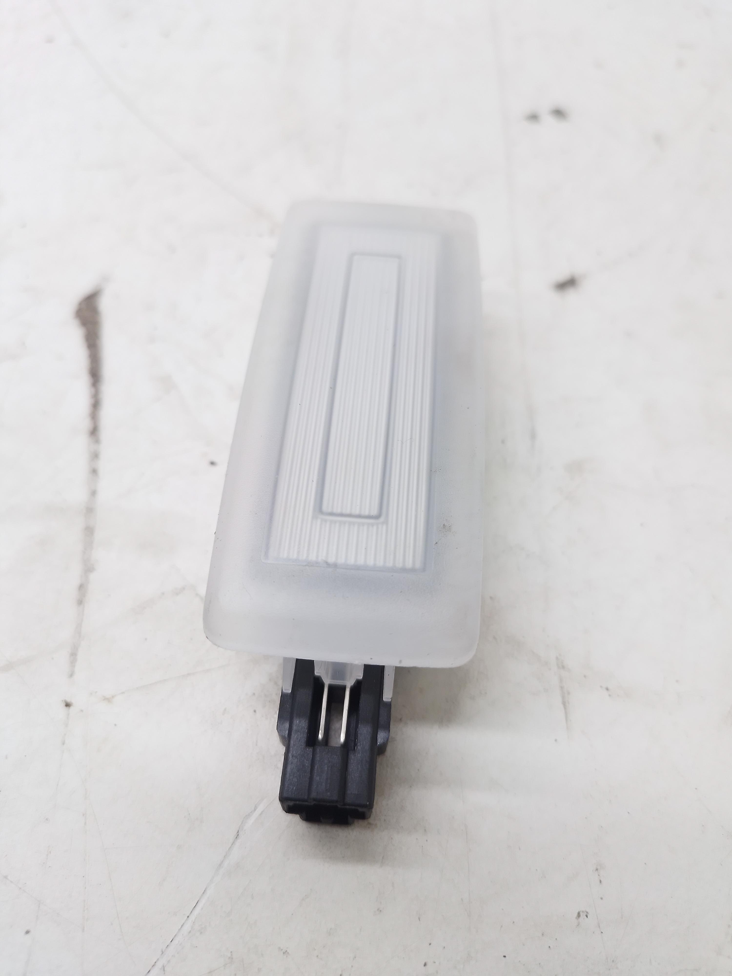 Luz Cortesia Quebra Sol Esquerdo Vw Tcross 1.4 2023