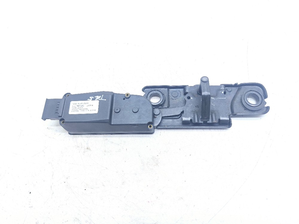 Motor Atuador Fechadura Tampa Audi Q3 1.4 2019 4f9827383h