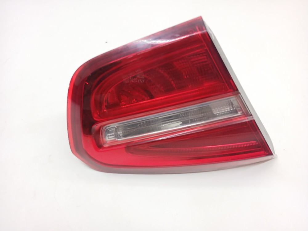 Lanterna Esquerda Tampa Traseira Mercedes Gla200 1.6 2016
