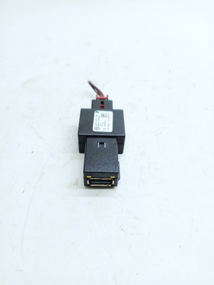 Entrada Usb Central Vw Tiguan Tsi 2.0 2018 2019 5u0035726
