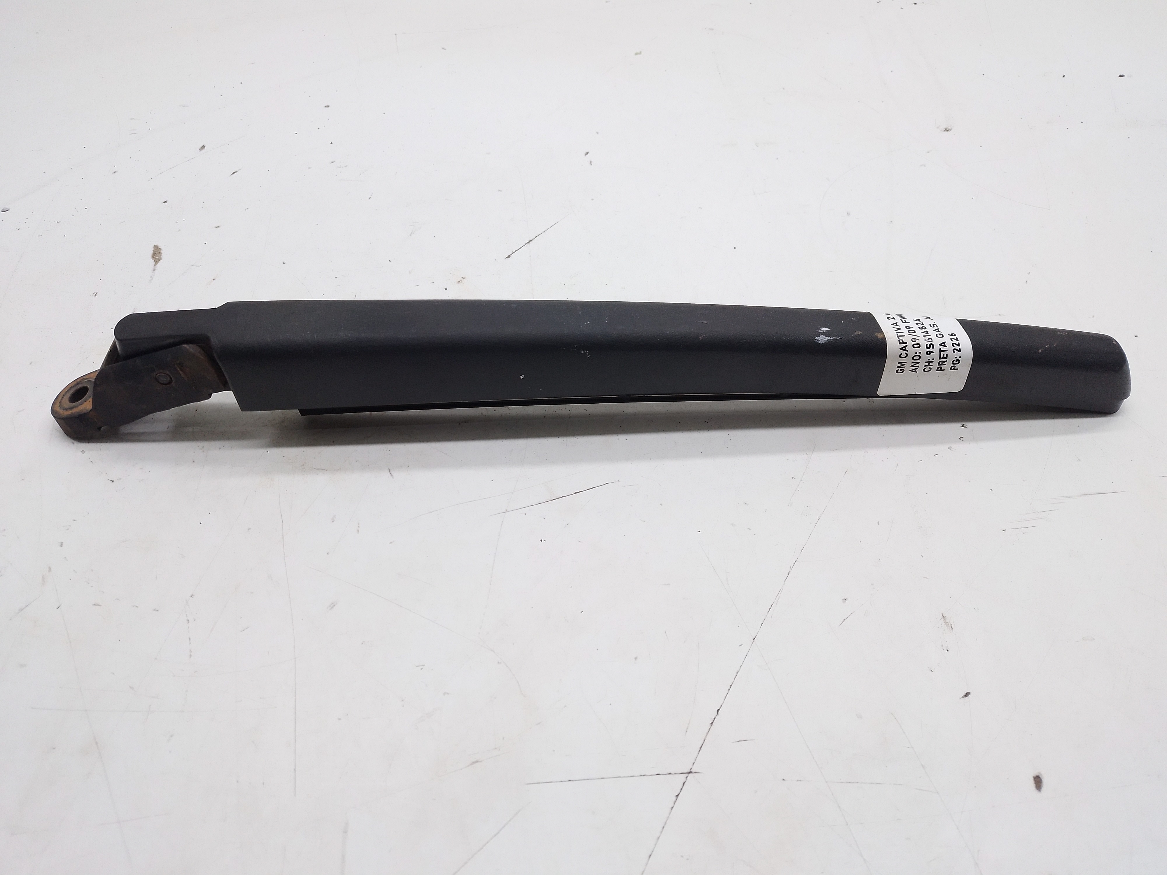 Braço Limpador Vigia Traseiro Gm Captiva 2.4 2009 / 2010
