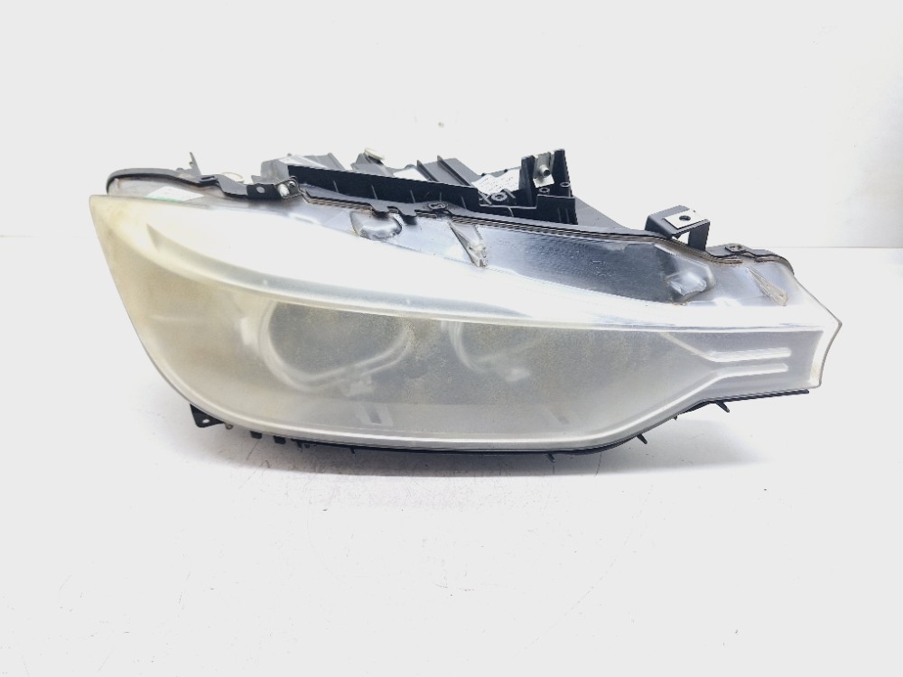 Farol Direito Bmw 328i 2.0 2011 2012 63117259526 Direito/passageiro