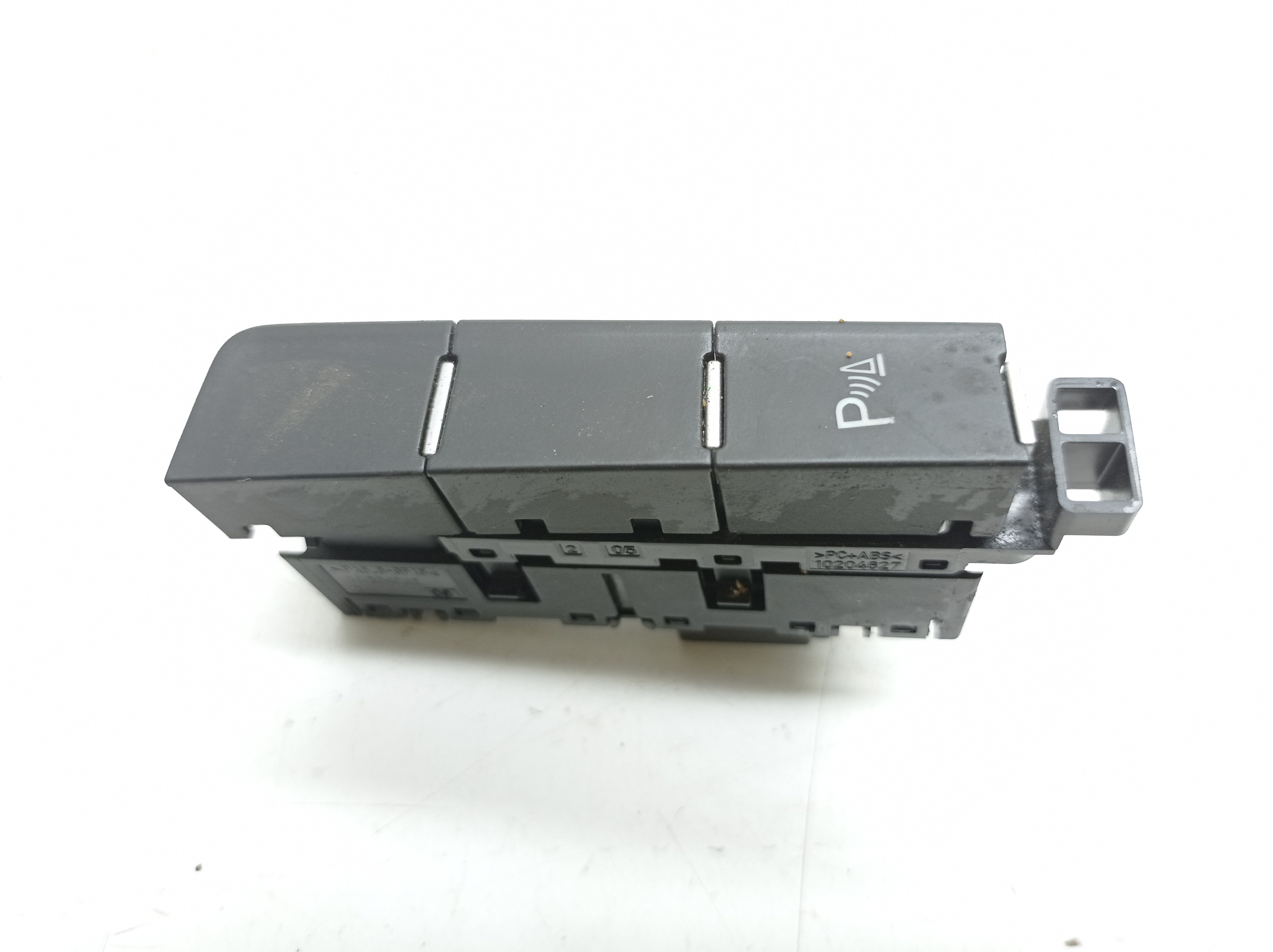 Botão Sensor Estacionamento Vw Golf Tsi 1.4 2015 / 2016