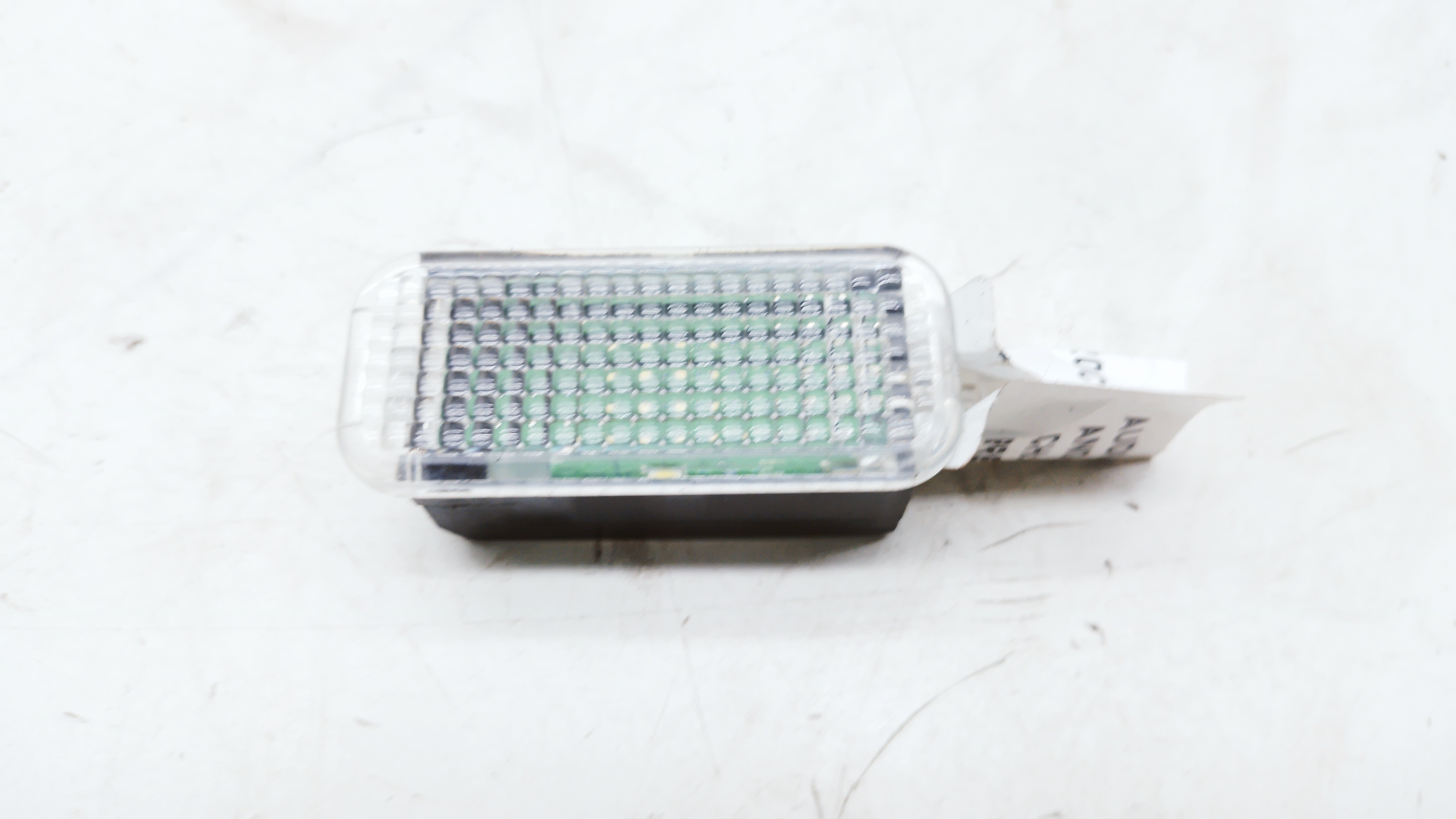Luz Cortesia Traseira Direita Audi A3 2.0 2020 Nº4e0947415