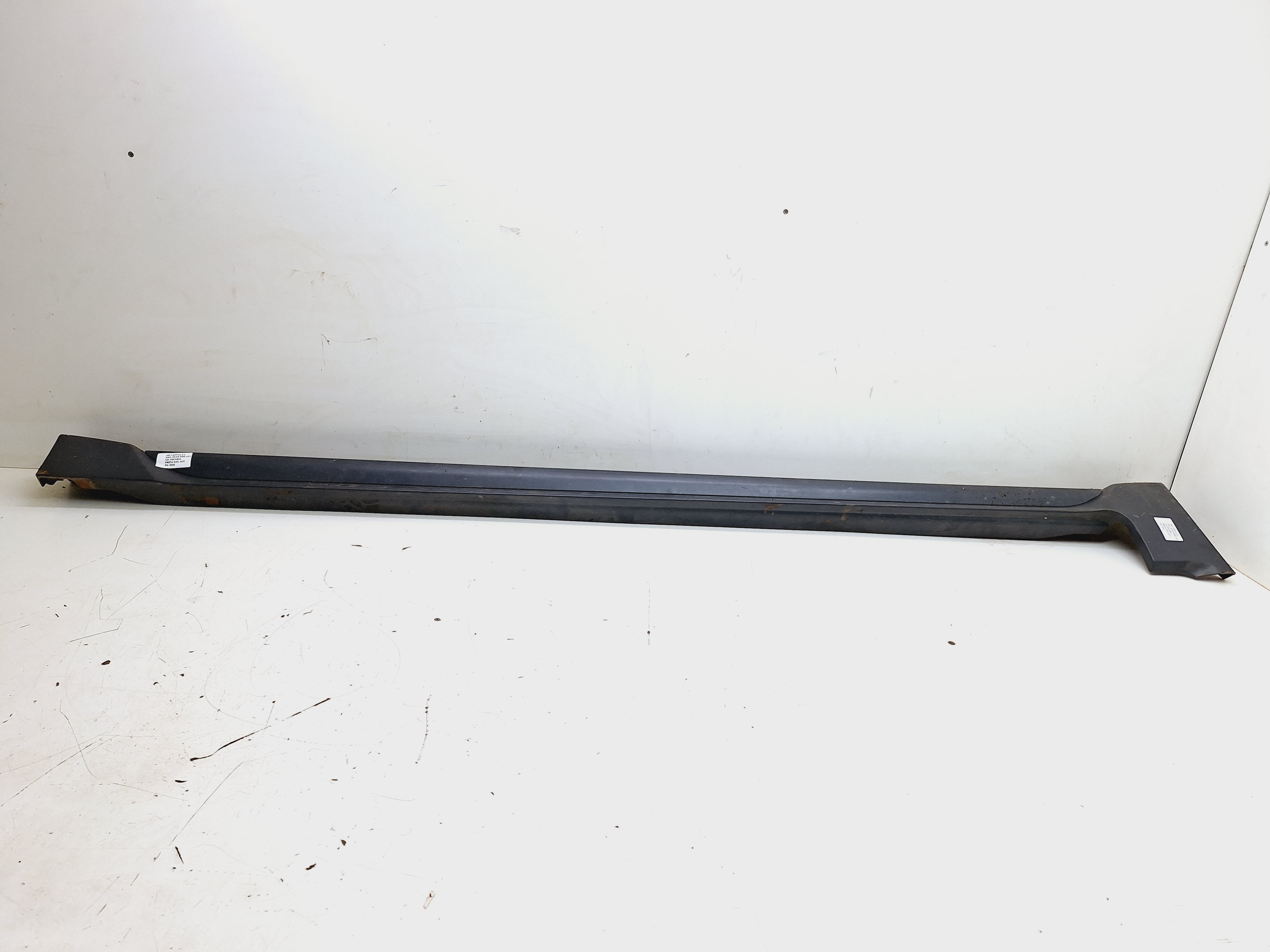 Spoiler Lateral Esquerdo Chevrolet Captiva 2.4 2009  Preto