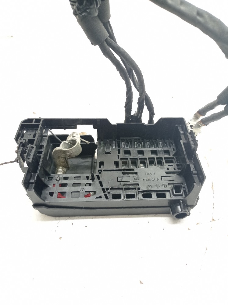Placa Fusíveis Polo Positivo Equinox 2.0 2018 2019 8439428