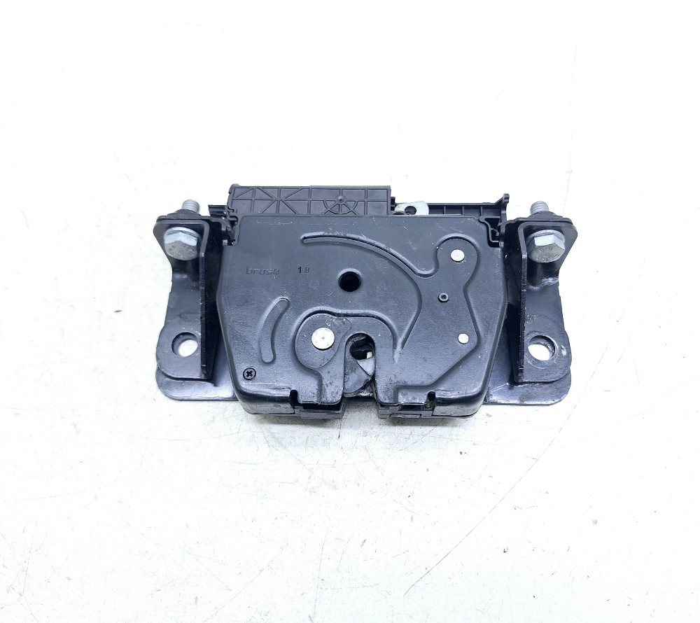 Fechadura Tampa Traseira Bmw X3 2.0 2013 921959106