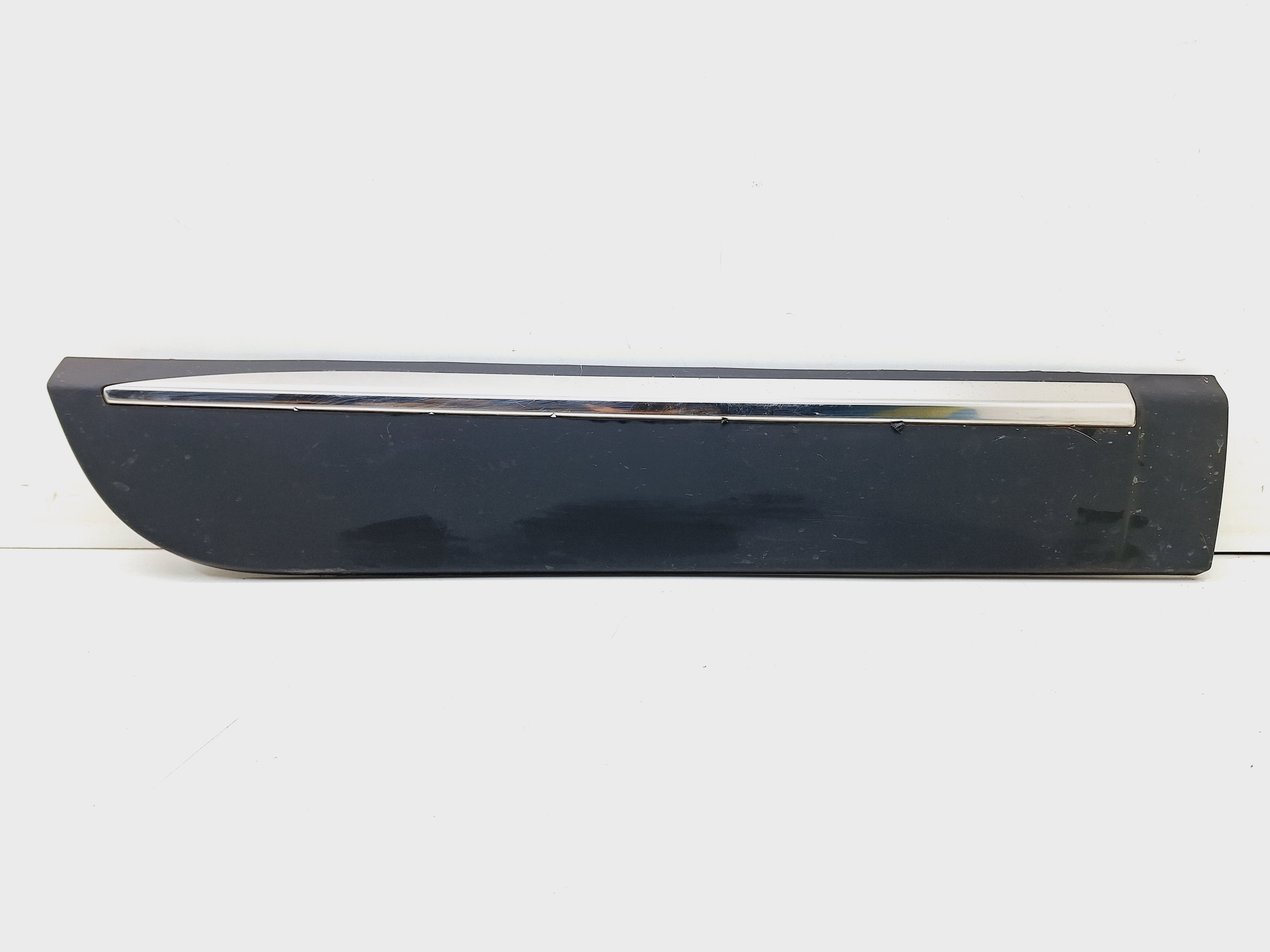 Acabamento Porta Traseira Direita Fiat Toro 2.0 2023 Preto E Prata