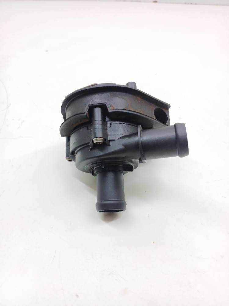 Bomba Agua Auxiliar Audi A3 Hatch 1.4 2019 5q0965567