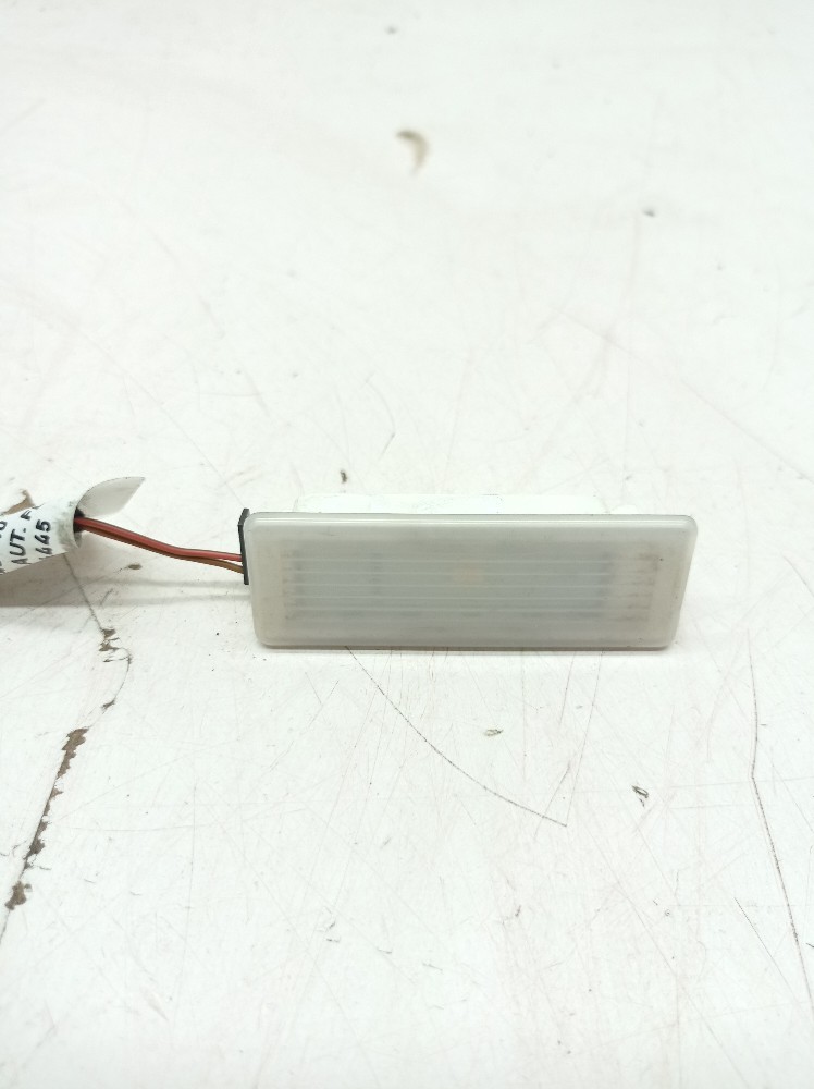 Luz Cortesia Porta Dianteira Direita Bmw X1 2.0 2016 2017