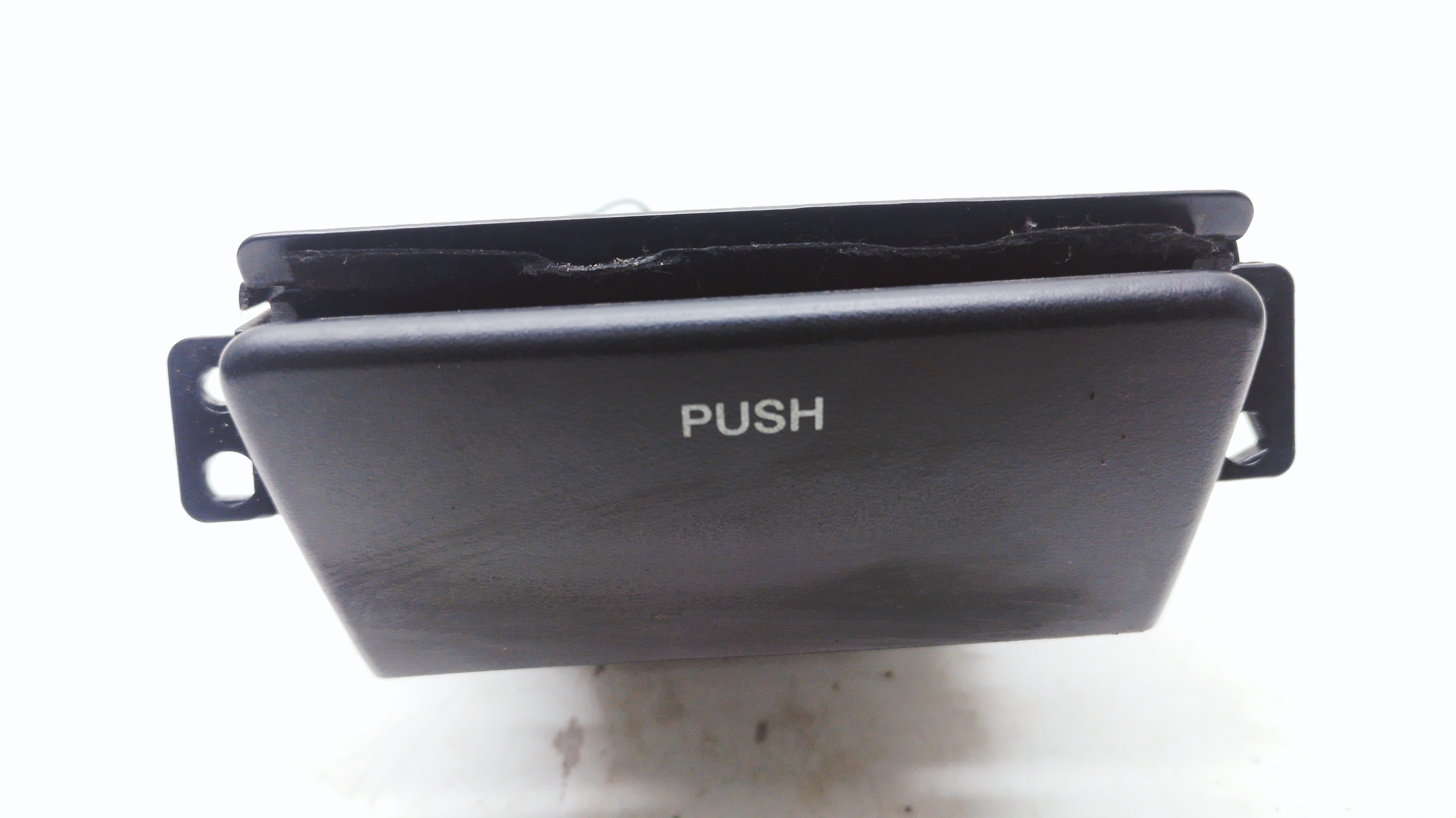 Cinzeiro Porta Objetos Hyundai Tucson 2.7 2008 Nº845602e000