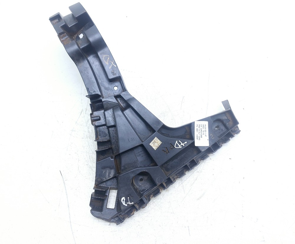 Guia Direito Parachoque Traseiro Audi Q3 1.4 2016 8u0807454b