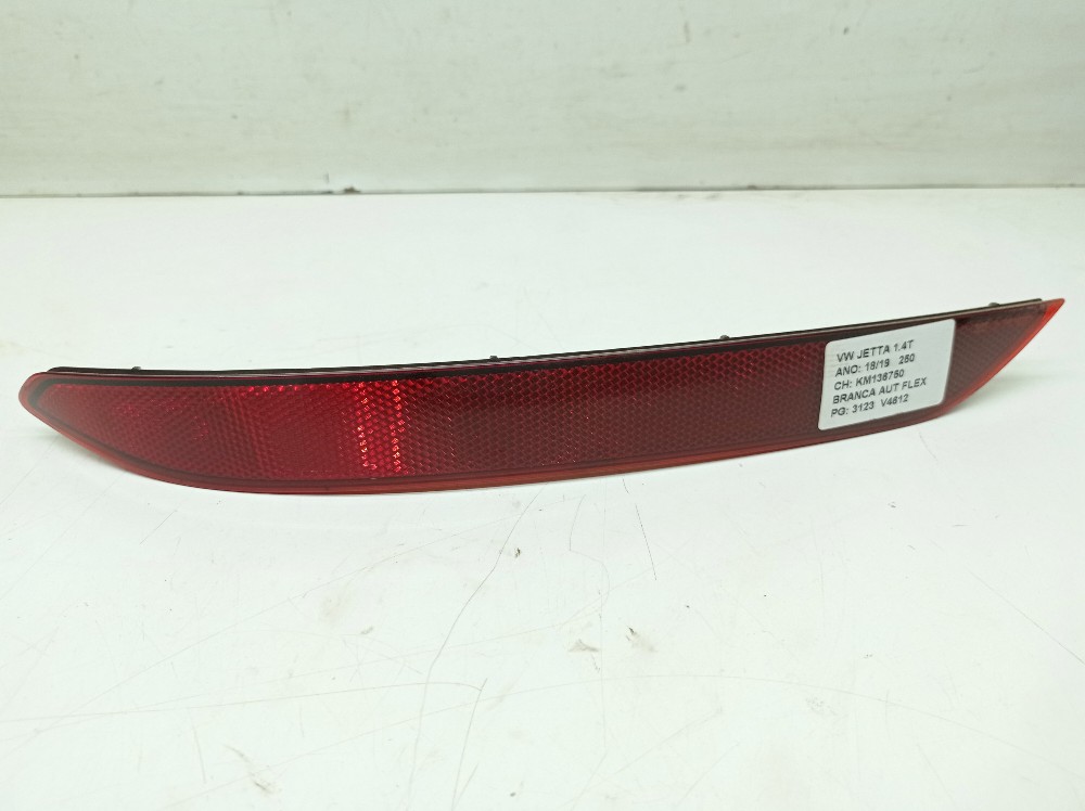 Refletor Olho Gato Traseiro Esquerdo Vw Jetta Tsi 1.4 2019