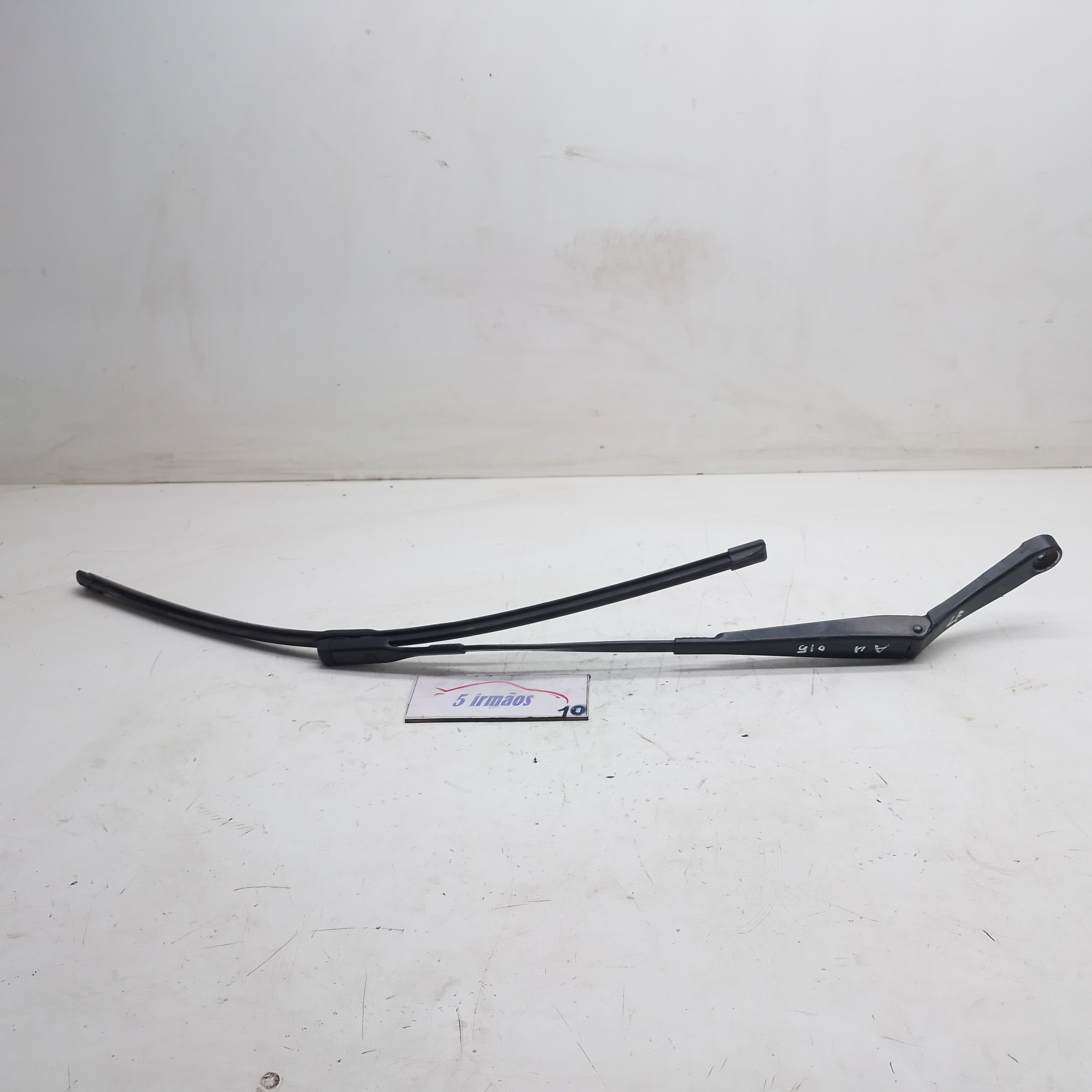 Braço Limpador Parabrisa Esquerdo Audi A4 1.8 2014 / 2015 Esquerdo