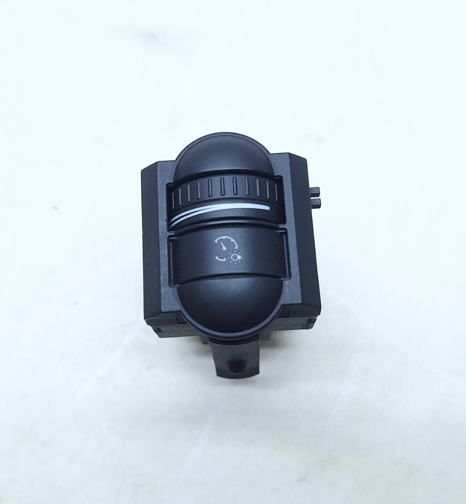 Botão Ajuste Luz Painel Vw Jetta 2.0 2016 1k0941334b
