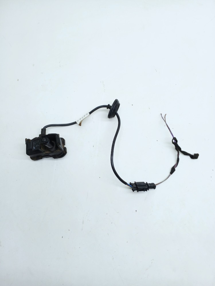 Motor Trava Portinhola Vw Golf Tsi 1.0 2017  5c681078I73h