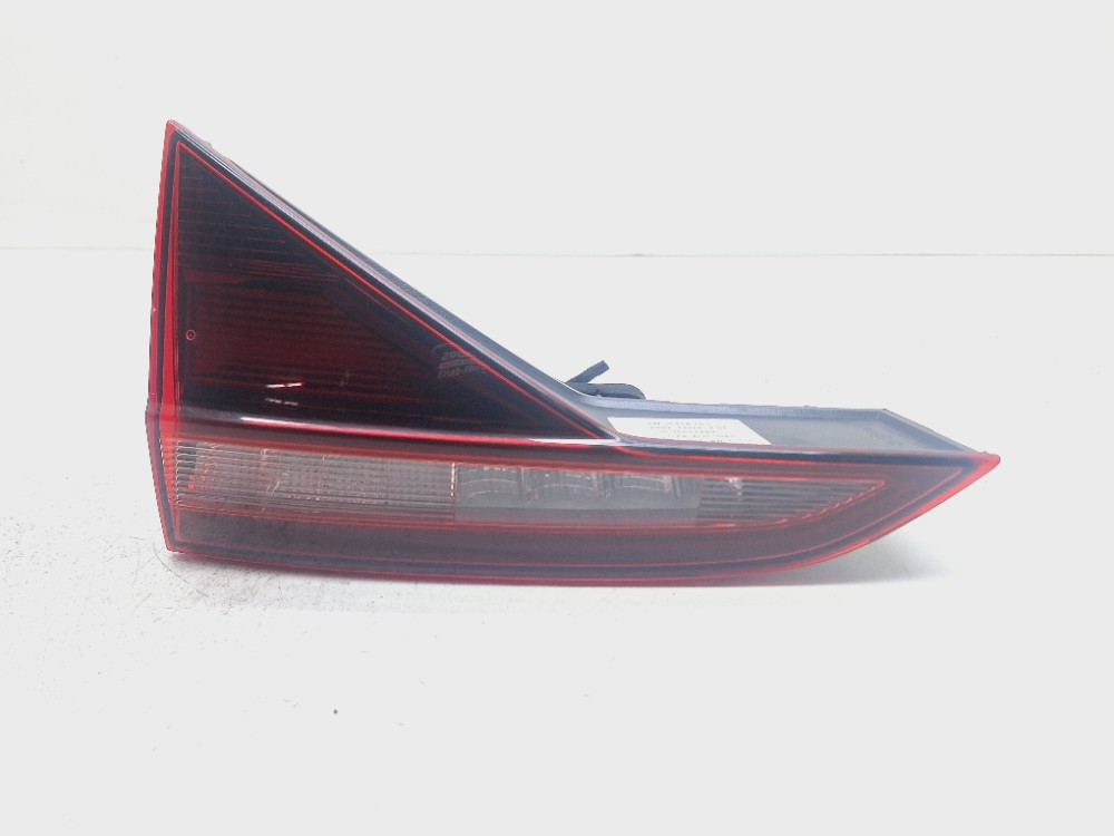Lanterna Direita Tampa Traseira Vw Jetta Gli 2.0 2023 2024 Direito/passageiro Vermelho