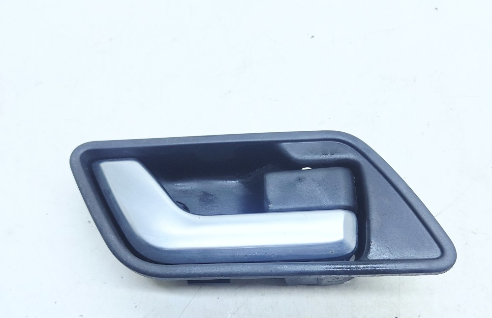 Maçaneta Interna Dianteira Direita Freelander 2 2.5 2011