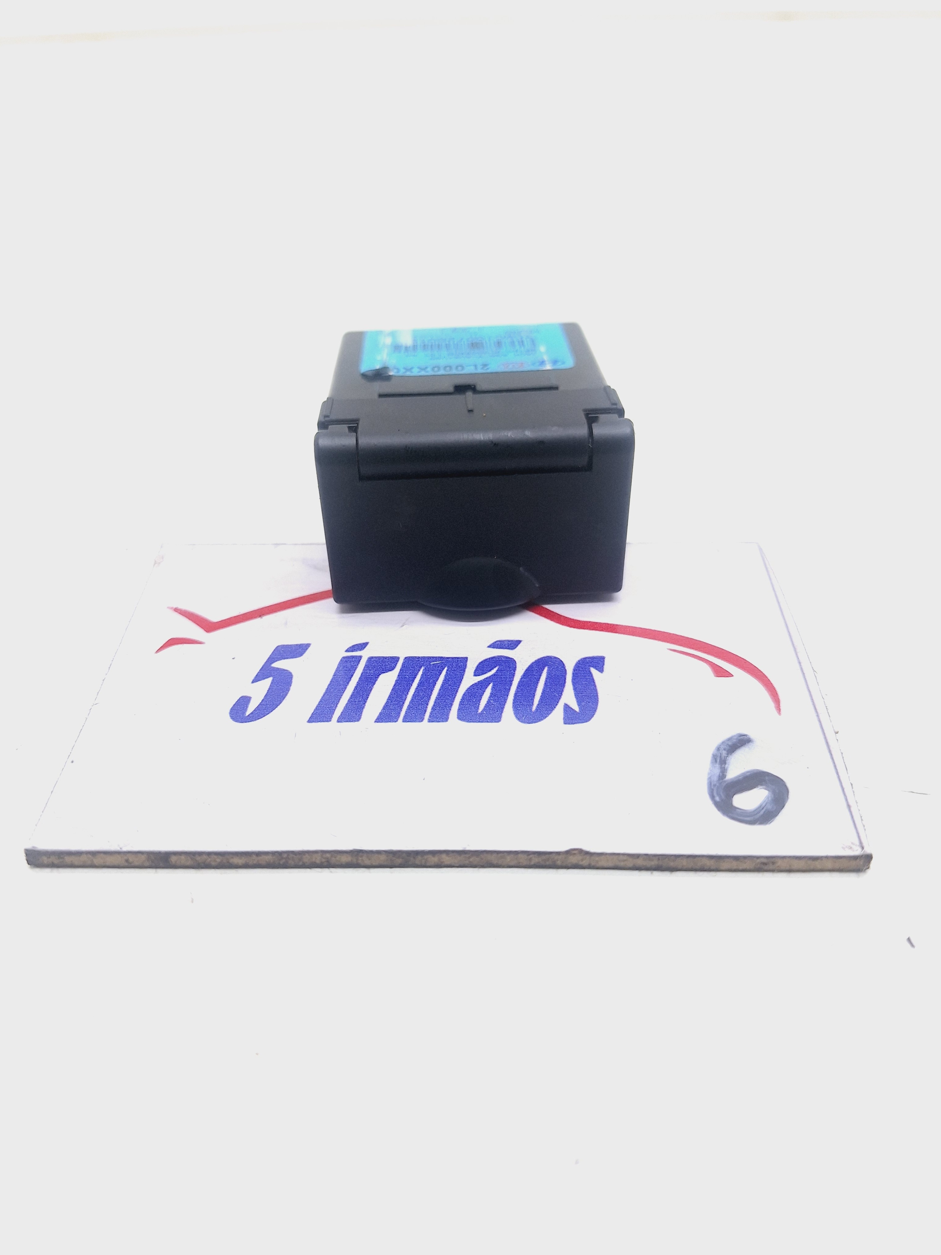 Entrada Usb / Auxiliar Console Azera 3.3 2011 N961202l000