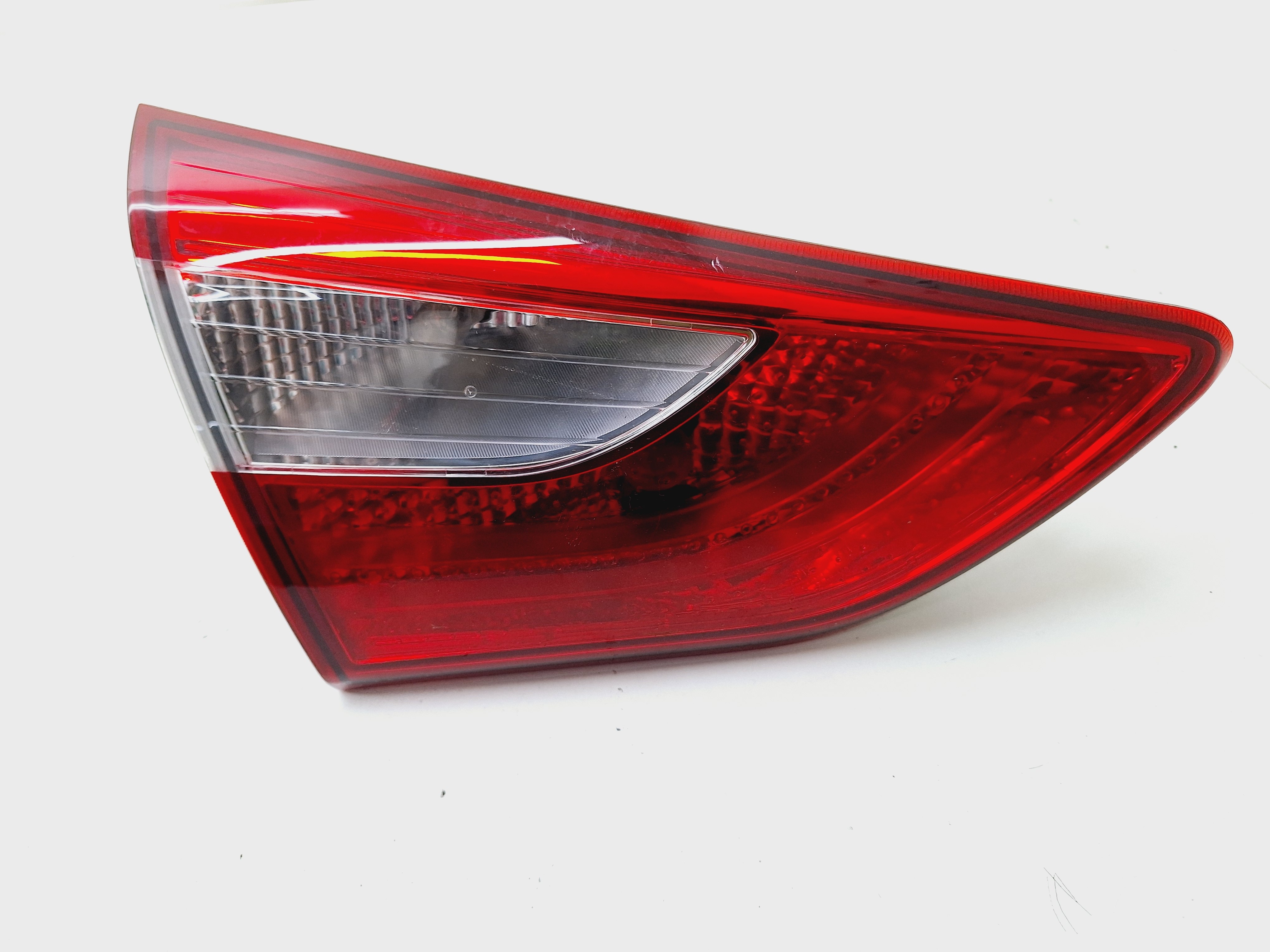 Lanterna Esquerda Tampa Traseira Hyundai I30 1.6 2012 / 2013 Esquerdo/motorista