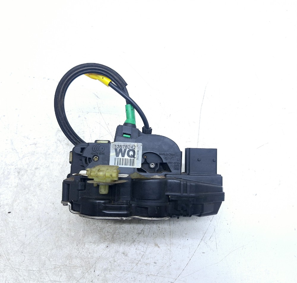Fechadura Porta Traseira Esquerda Gm Cruze 1.8 2012 13578242