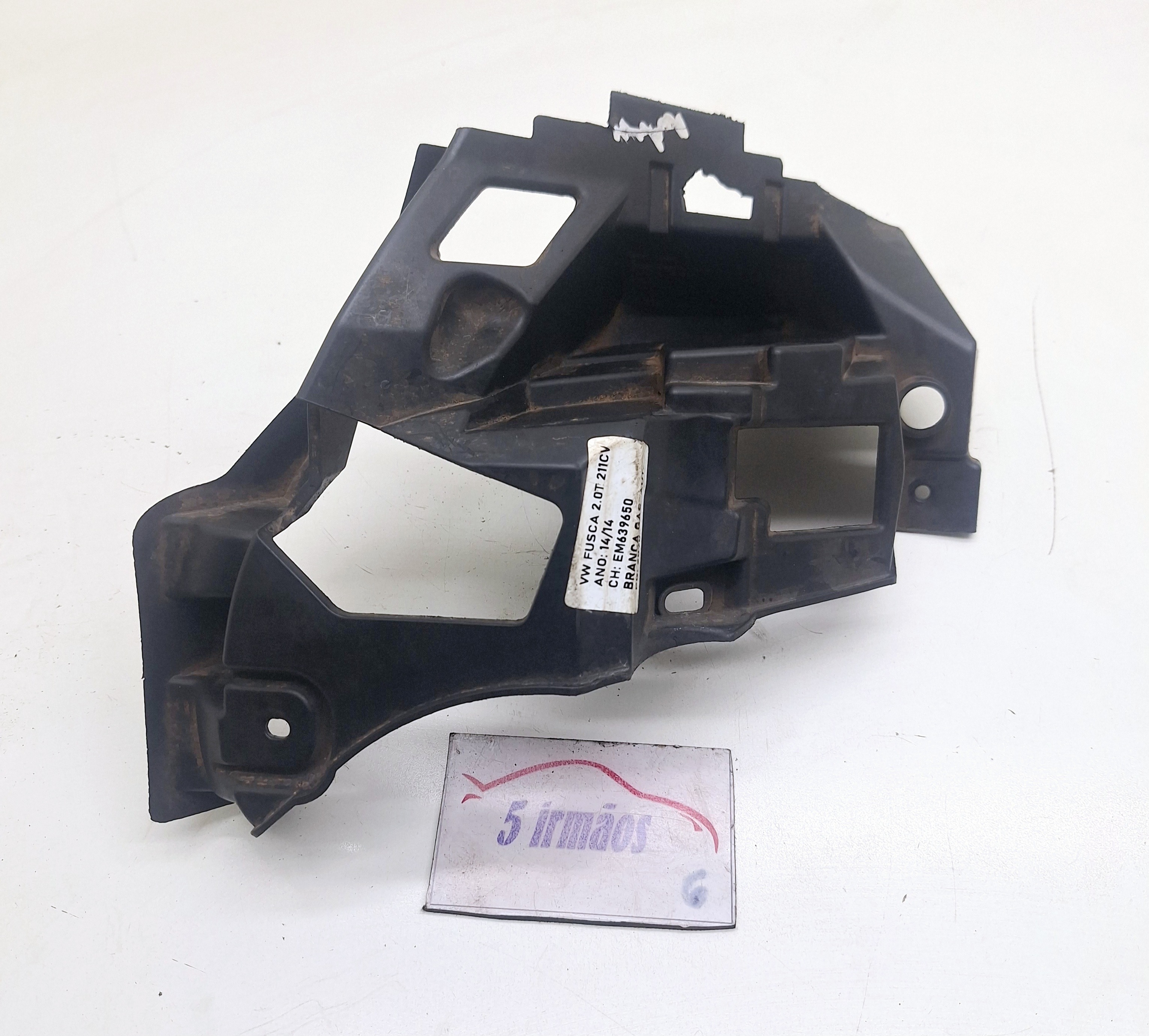 Suporte Farol Milha Direito Vw Fusca 2.0 2014 Nº5c5807262