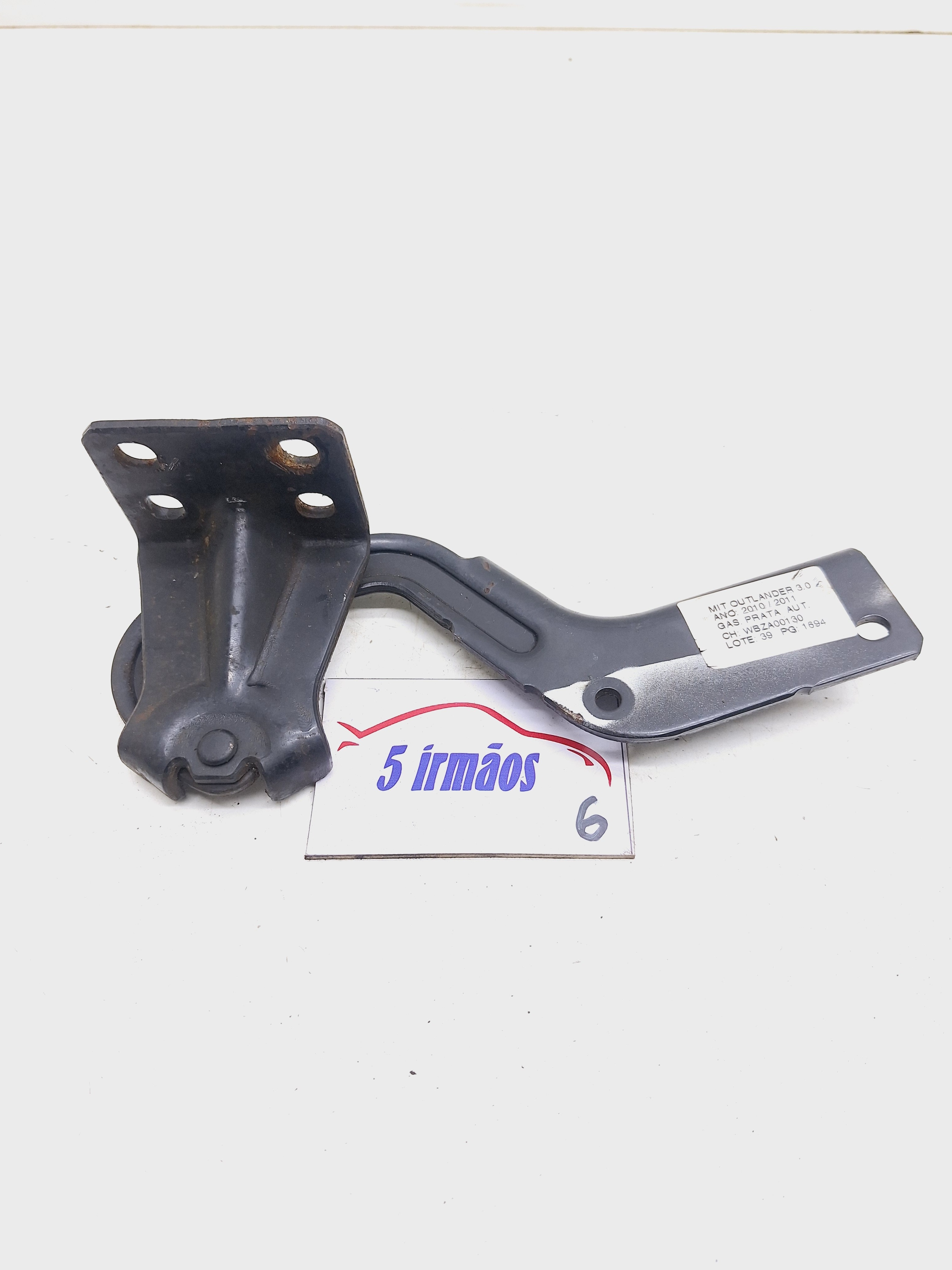 Dobradiça Esquerda Capô Porta Malas Outlander 3.0 V6 2011