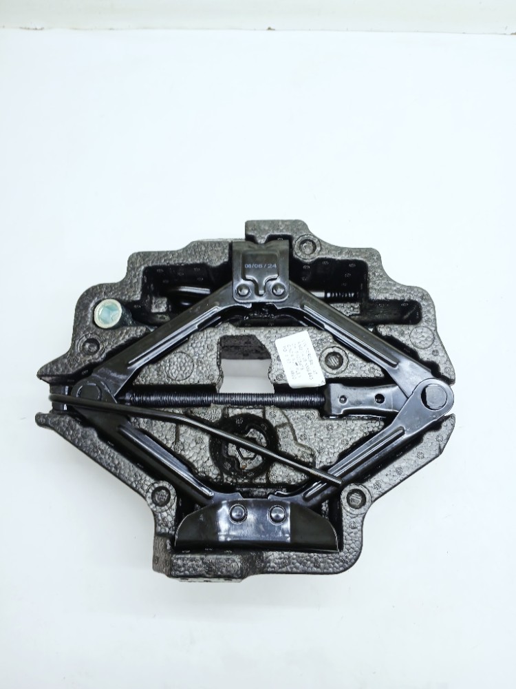 Kit Macaco Troca Roda  C Ferramenta Vw Tcross Tsi 1.4 2025