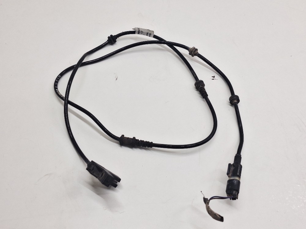 Sensor Chicote Pastilha Mercedes Gla 1.6t 2015