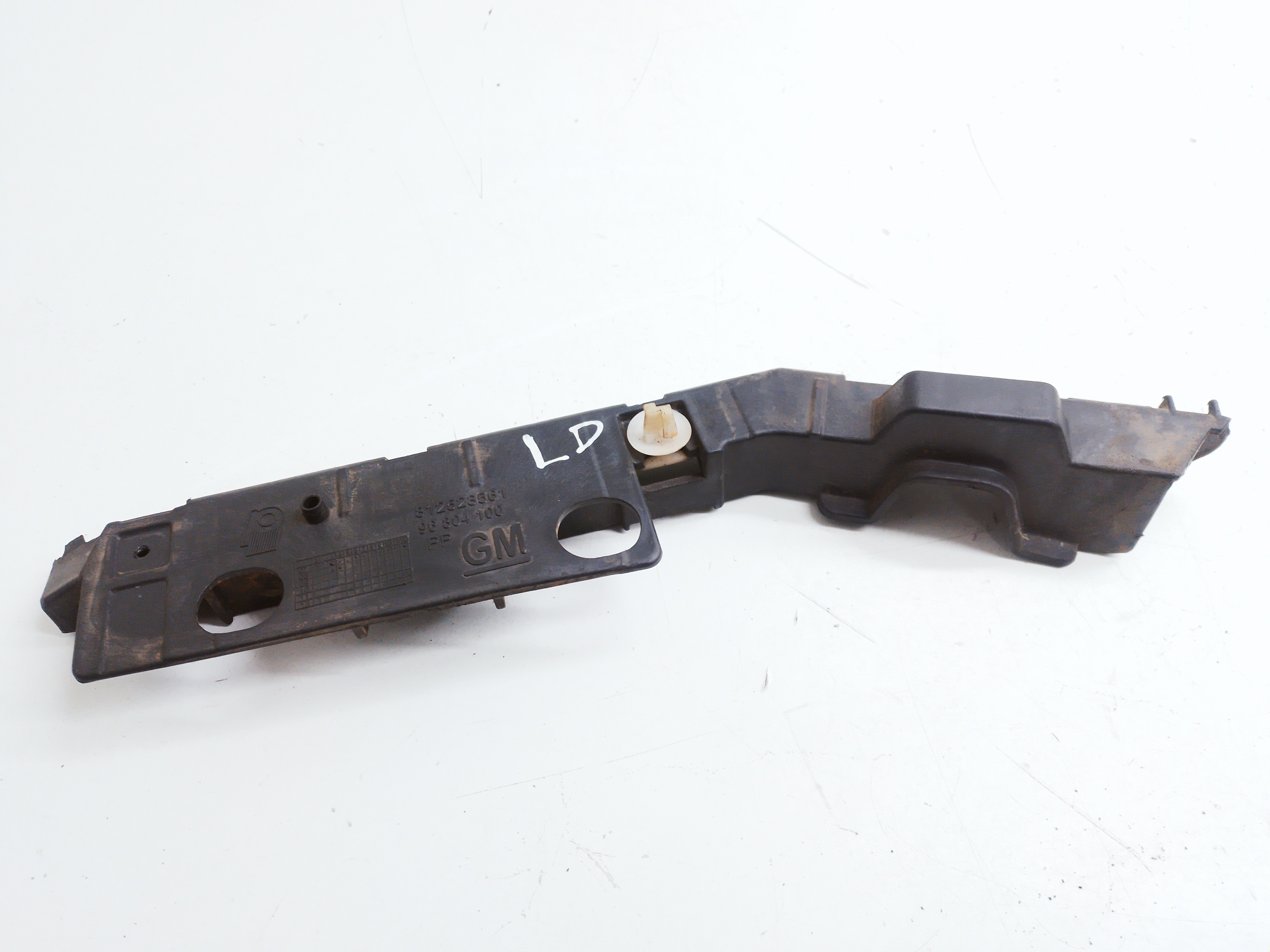 Guia Direito Parachoque Gm Captiva 3.6 2009 812523561