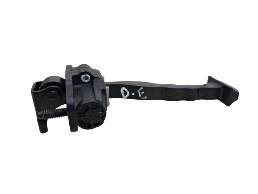 Limitador Porta Dianteira Esquerda Chevrolet Tracker 2024 3