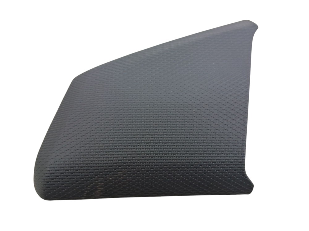 Acabamento Esquerdo Painel Chevrolet Tracker Midnight 2024 1