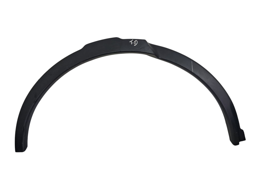 Aplique Lateral Traseiro Dir Land Rover Discovery Sport 2016 – Preto 1