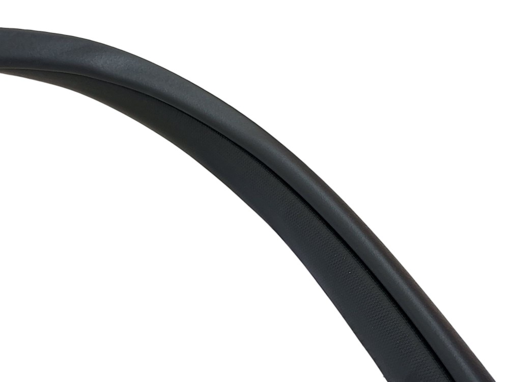 Borracha Vedacao Porta Tras Direita Chevrolet Tracker 2024 4