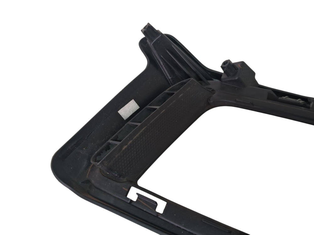 Moldura Farol Esquerdo Hyundai Creta 2022 – Preto 4