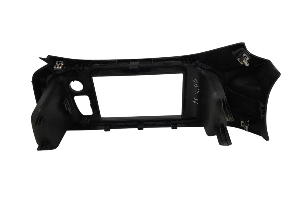 Moldura Central Painel Chevrolet Onix 2016  Preto 5