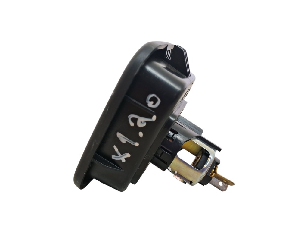 Moldura Acendedor Tomada 12v Bmw X1 Sdrive20i 2020 – Preto 3
