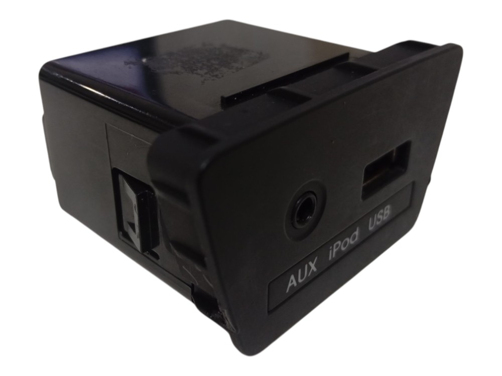 Tomada Usb Aux Hyundai Ix35 Gl 2.0 Flex Aut 2019 3