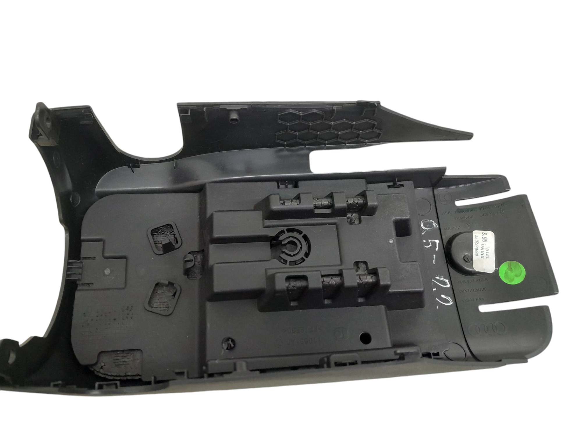Acabamento Inferior Coluna Direção Audi Q5 2022 4