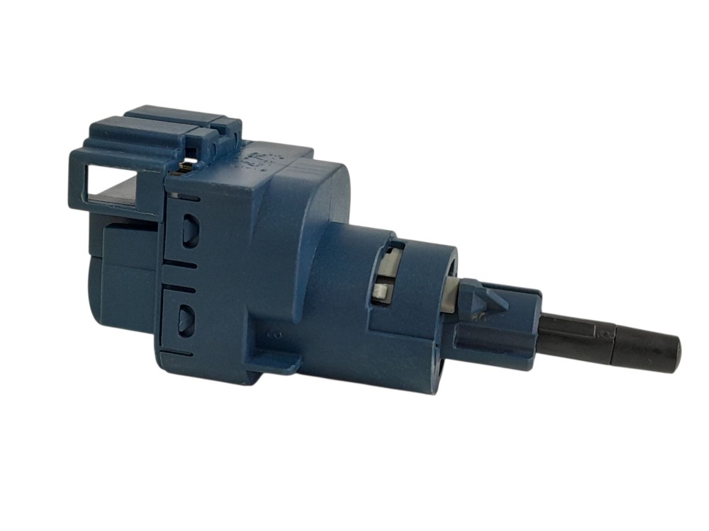 Interruptor Pedal Embreagem Volkswagen Crossfox 1.6 16v 2016 2