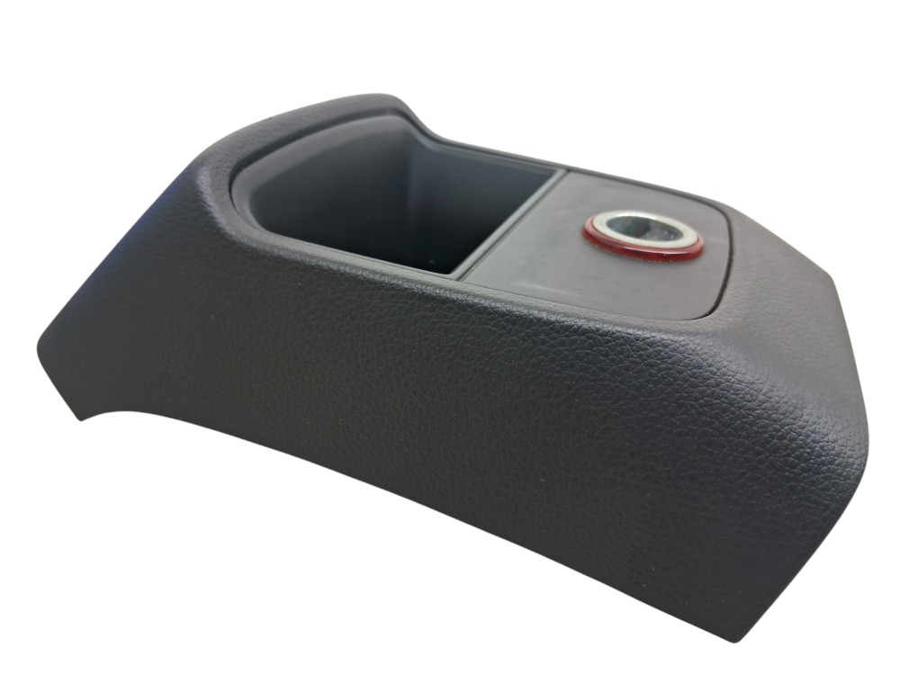 Moldura Tomada 12v Console Traseiro Audi A3 Sedan 2015 2