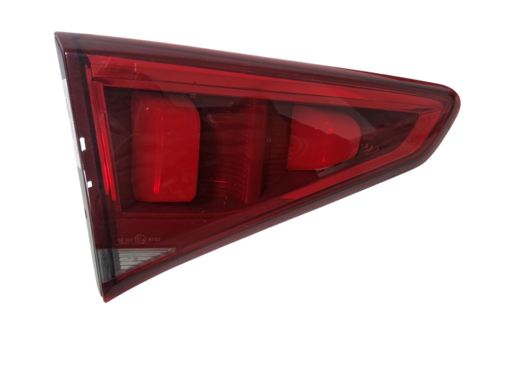 Lanterna Esquerda Tampa Traseira Chery Tiggo 7 2022 Esquerdo/motorista Vermelho