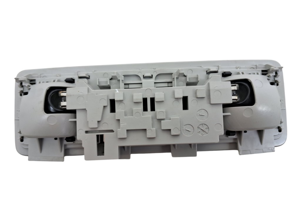 Luz Teto Cortesia Volkswagen  Polo Highline 2023 4