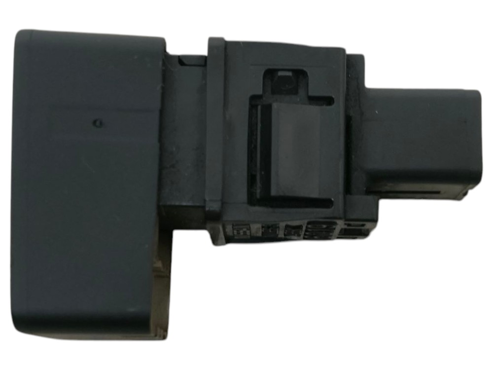 Botao Pisca Alerta Nissan March 2012 – Preto 4