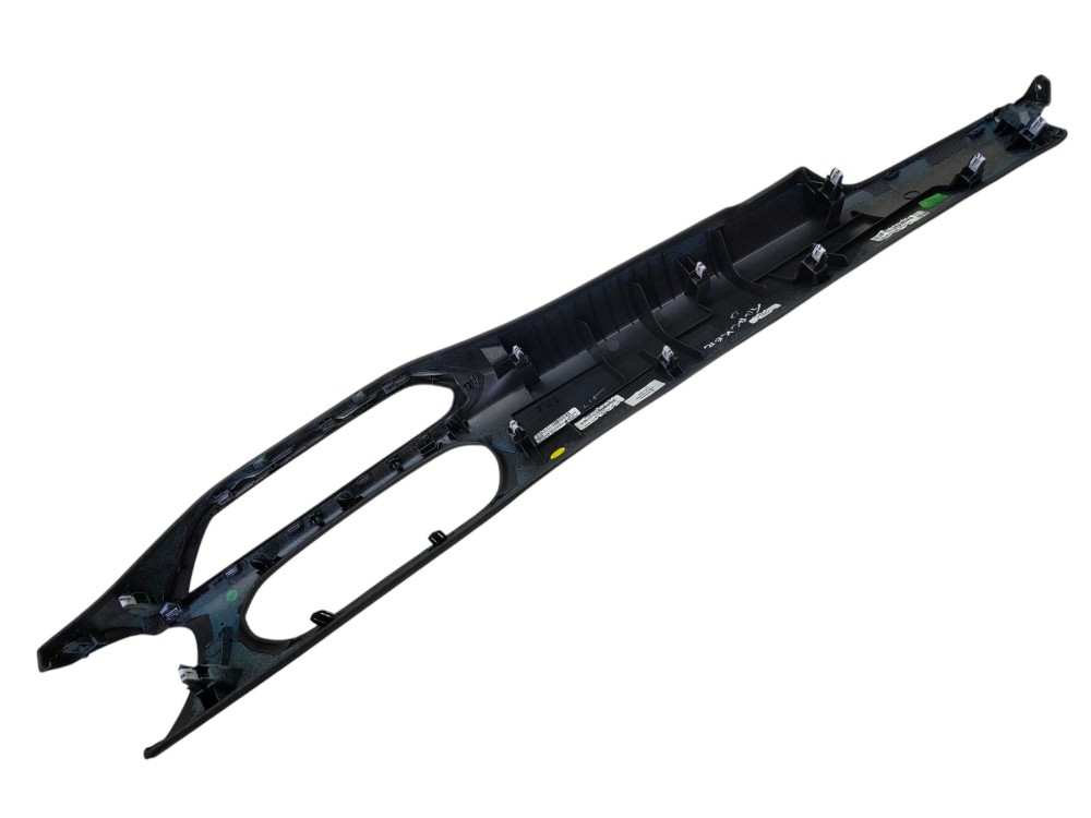 Moldura Central Painel Chevrolet Tracker Midnight 2024 2